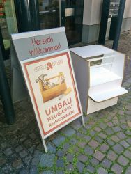 Wir bauen um und sind <br>weiter für Sie da<br>